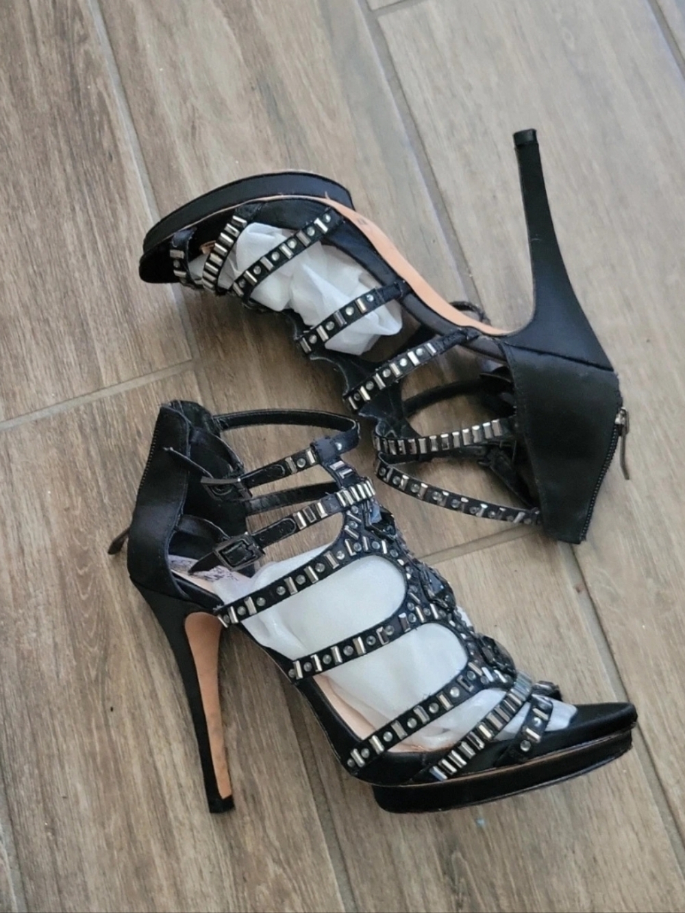 VINCE CAMUTO Black Studded Strappy High Heel 4inch Sandals - Women